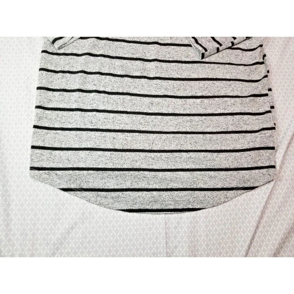 Womens Market & Spruce 3/4 sleeve Gray w/Black Stripe - Large - Picture 3 of 5